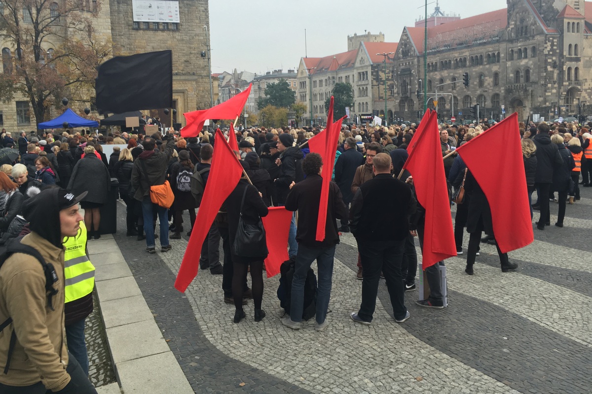 demonstracja czarny protest - Wojtek Wardejn