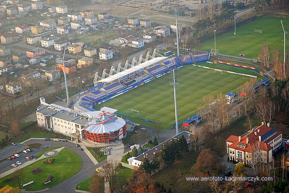 Stadion Amiki Wronki - Marek Karmarczyk - stadiony.net