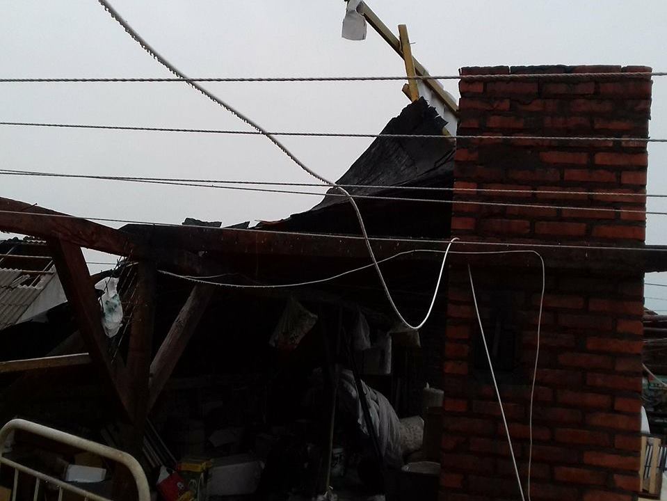 kramsk pole deszcz zerwany dach - Ochotnicza Straż Pożarna w Kramsku 