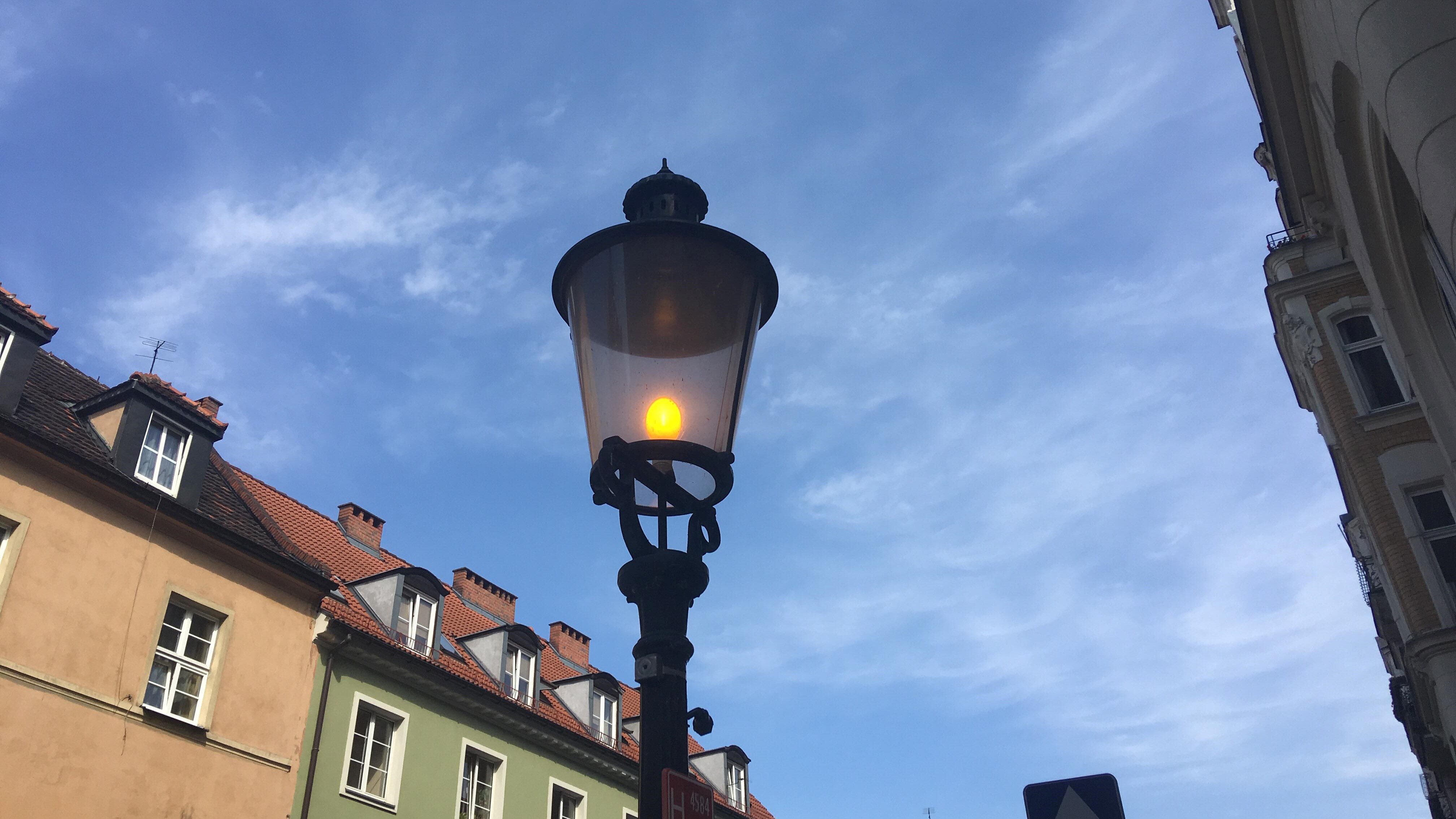 lampy Poznań - Jacek Butlewski