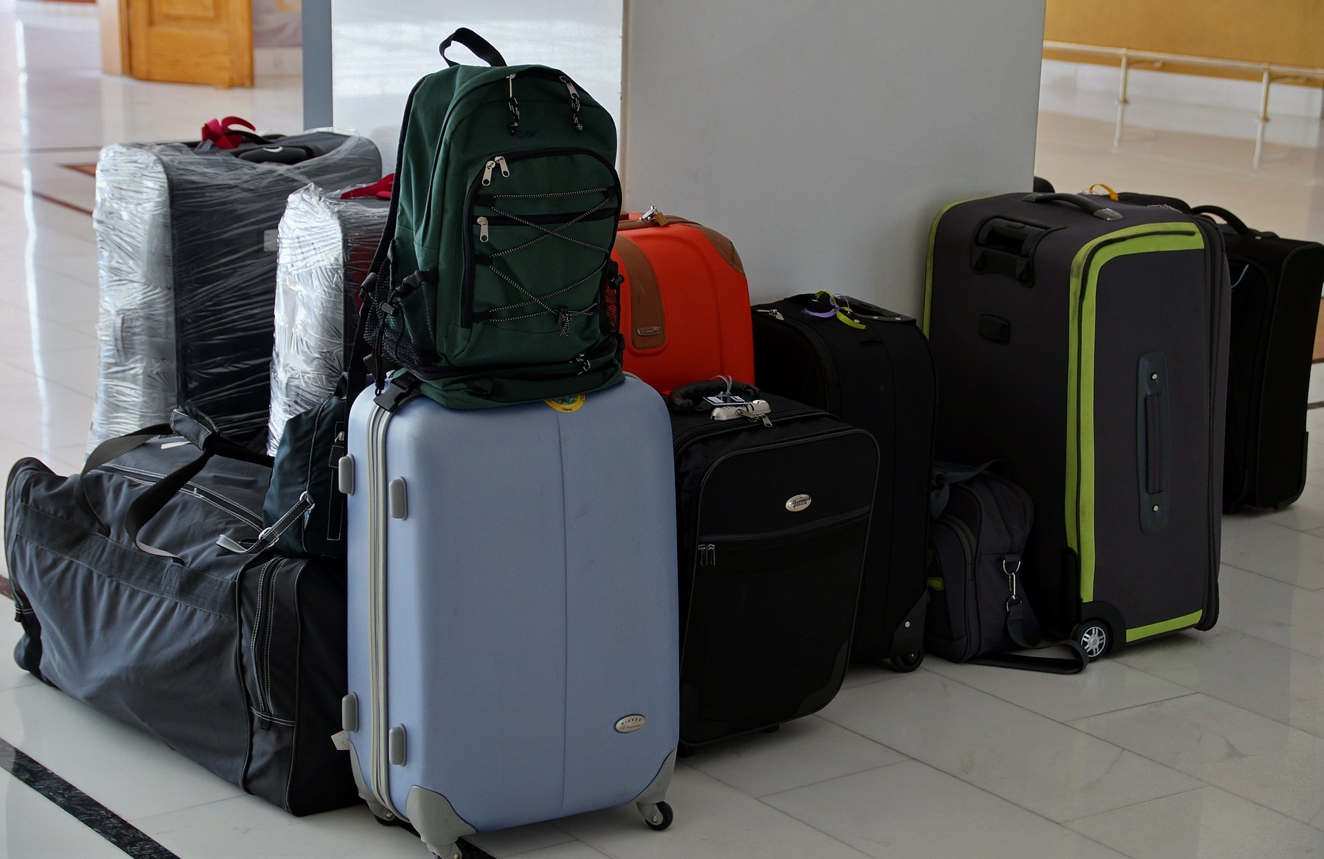 walizki wakacje podróż - pixabay