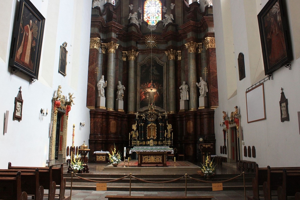 kościół bożego ciała krakowska strzelecka poznań - Macpach1234 - Praca własna, CC BY-SA 4.0, https://commons.wikimedia.org/w/index.php?curid=50044180