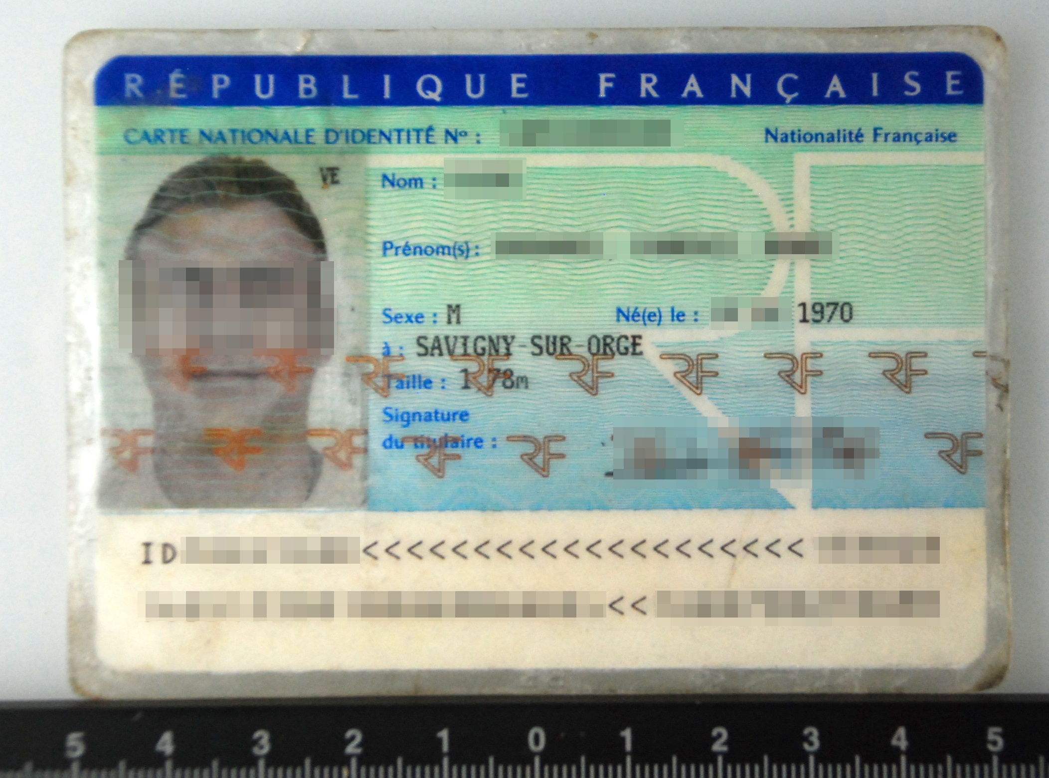 fałszywy paszport - Nadodrzański Oddział Straży Granicznej