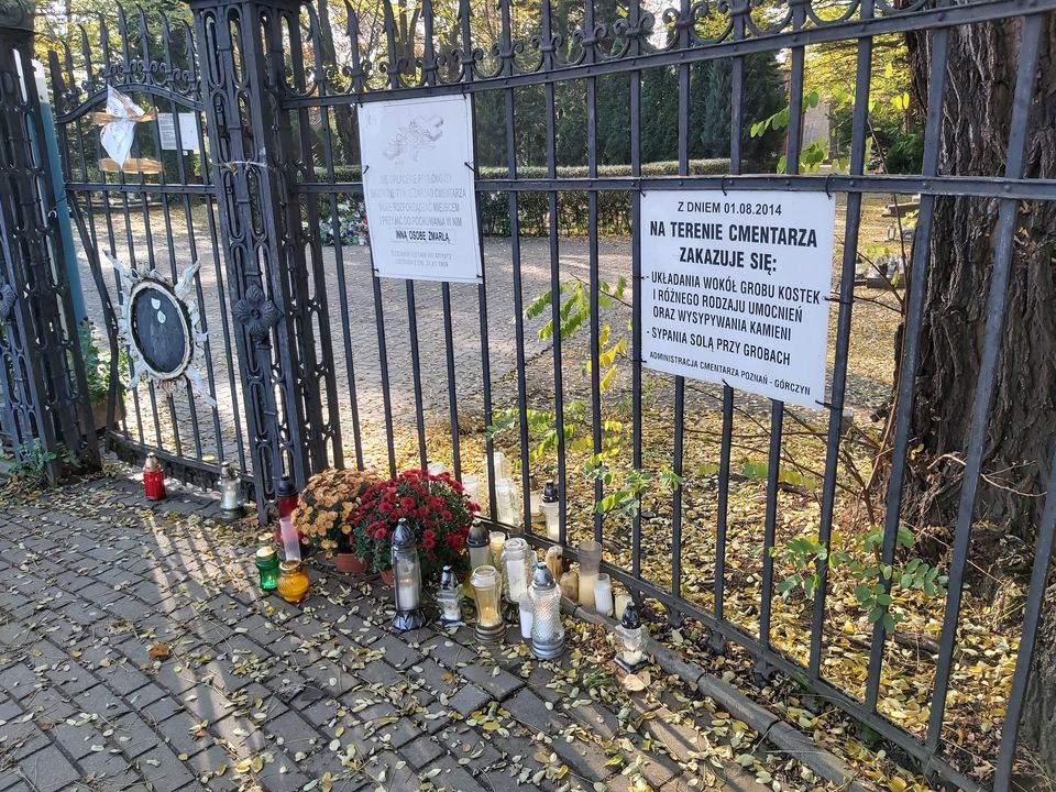 zamknięty cmentarz - Krzysztof Polasik