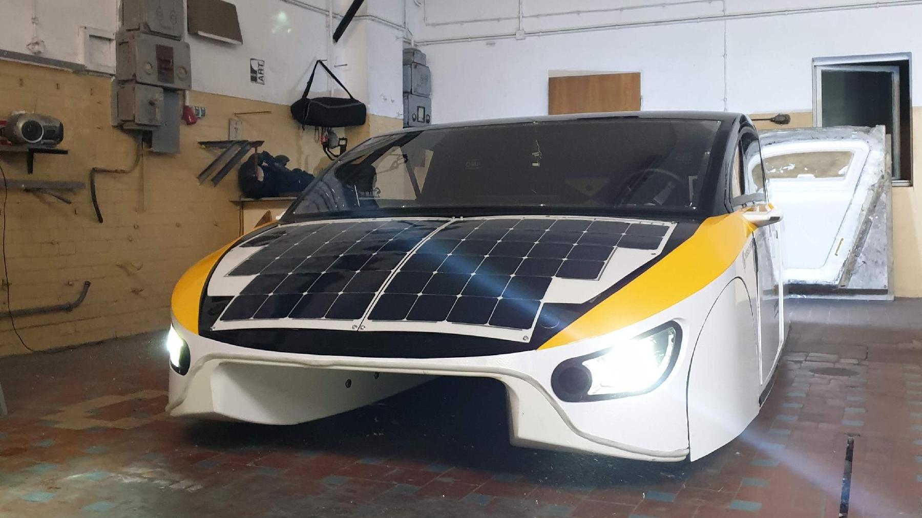 klara samochód solarny politechnika - UMP