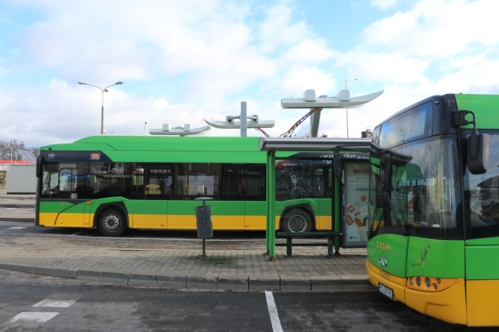 autobus tramwaj mpk komunikacja miejska pasażer pasażerowie peka - Leon Bielewicz - Radio Poznań