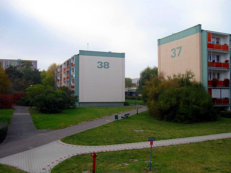 Os._Jana_III_Sobieskiego_bloki - Shareif - Poznańska Wiki