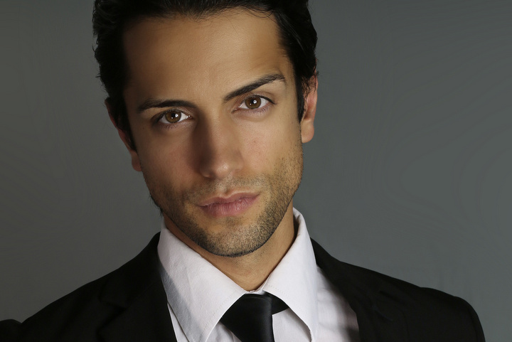 elegancki mężczyzna - Radio Merkury - Fotolia.pl