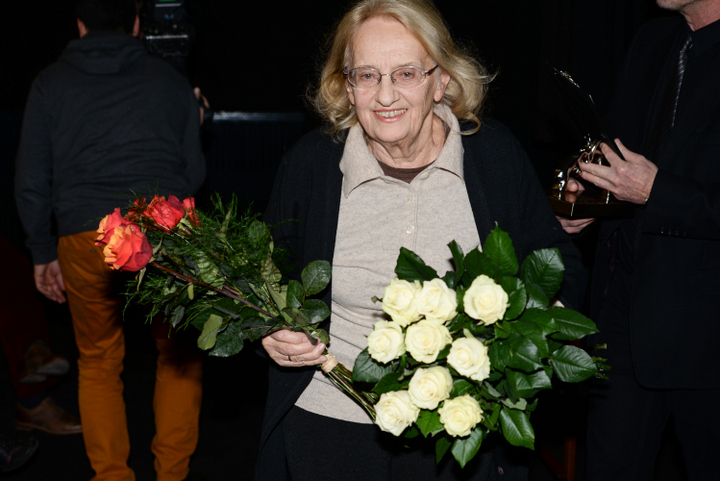 zofia ołdak z kwiatami - Jacek Mójta Fotografie