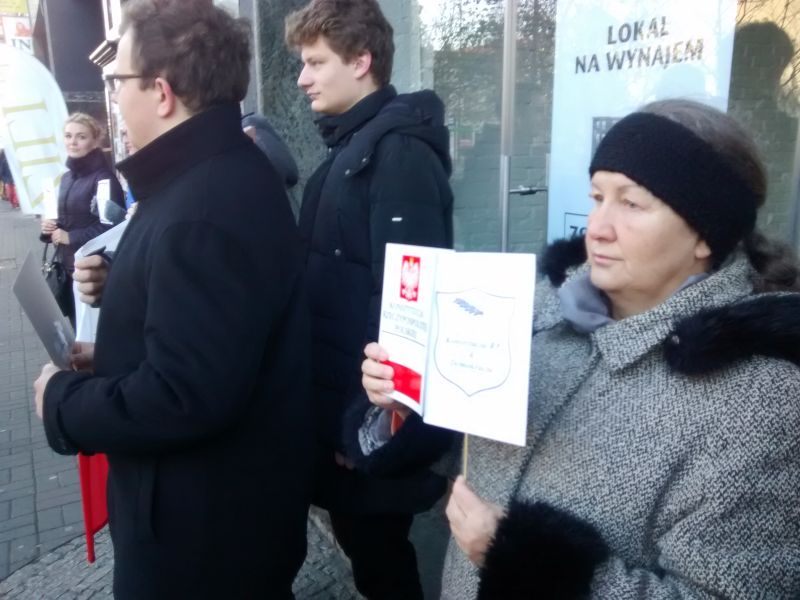 pikieta młodych demokratów - Wojciech Chmielewski