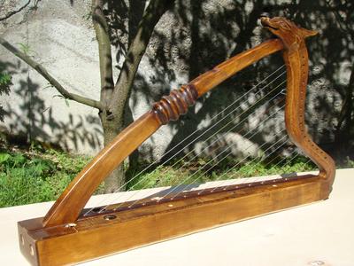 Harfa romańska - kopia - Rocal Fuza