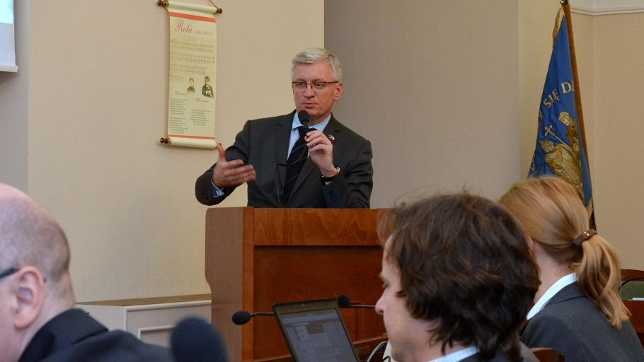 jaśkowiak na sesji rady miasta - Urząd Miasta Poznania