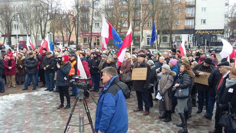 KOD demonstracja Konin - JS