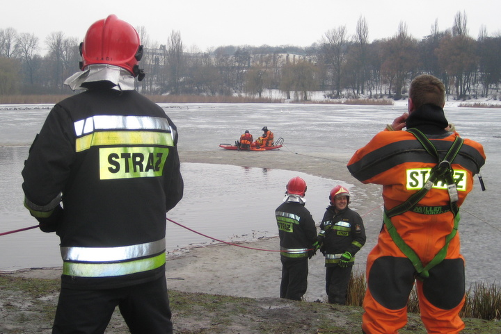 ratowanie topielca na lodzie - Rafał Muniak