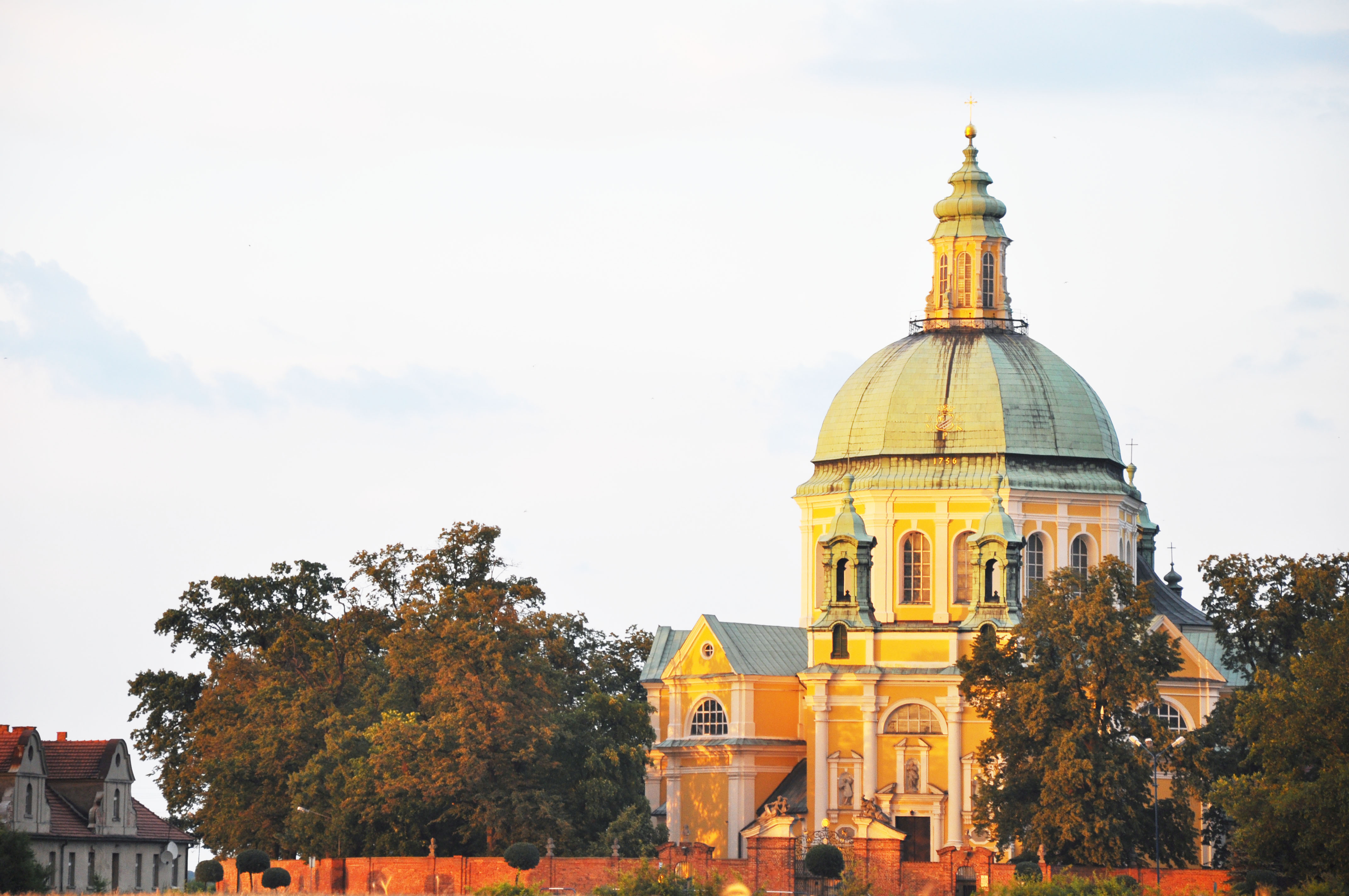 bazylika gostyń zaprasza - Filipini Gostyń