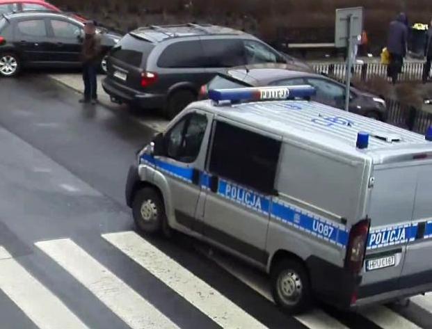 radiowóz na wildzie - Policja Poznań