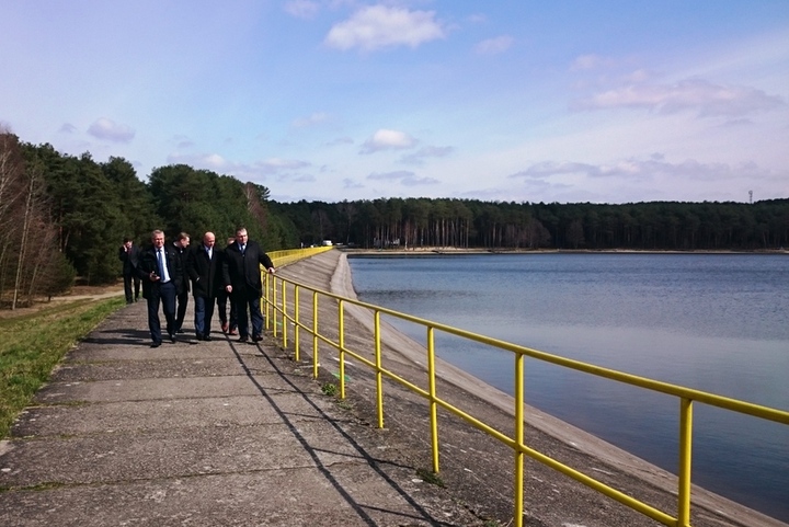 Kobylagora zbiornik retencyjny - krzysztofgrabowski.eu