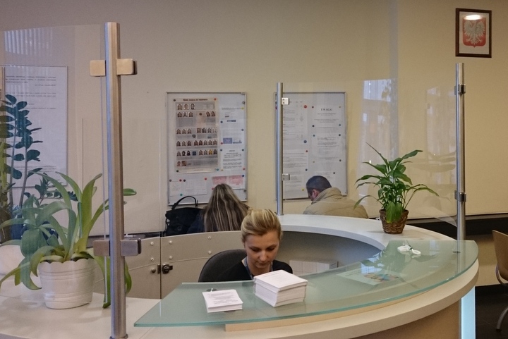 biuro paszportowe, paszporty, wnioski paszportowe - Wojciech Chmielewski