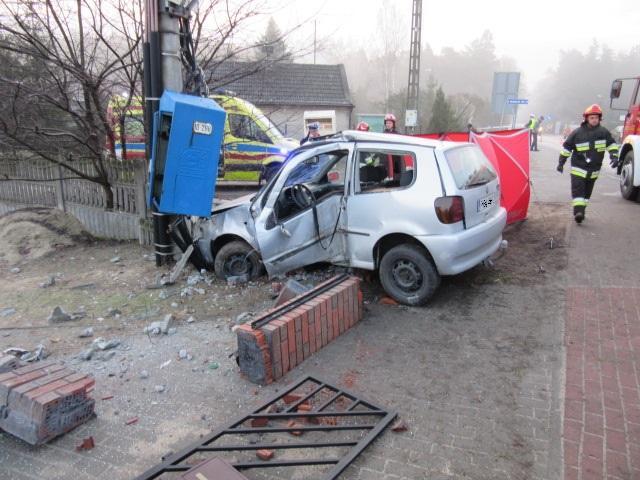 uderzył w słup starożytna - Straż Pożarna Kalisz