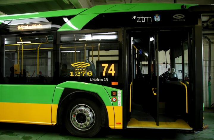 autobus nowy solaris (9) - Justyna Kowalewska