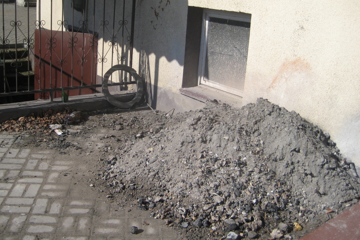 węgiel pod oknem kłecko - Rafał Muniak