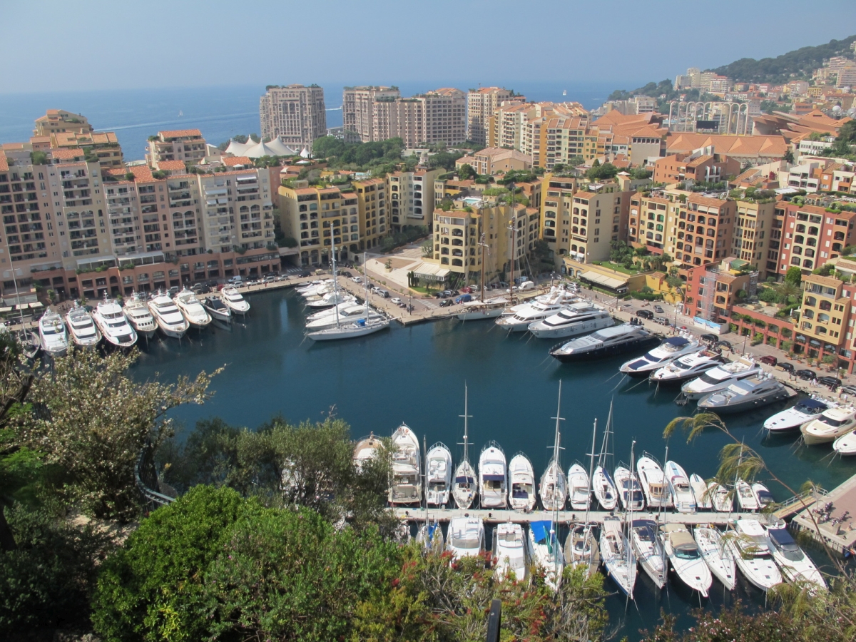 Cannes - Radio Merkury/fotolia