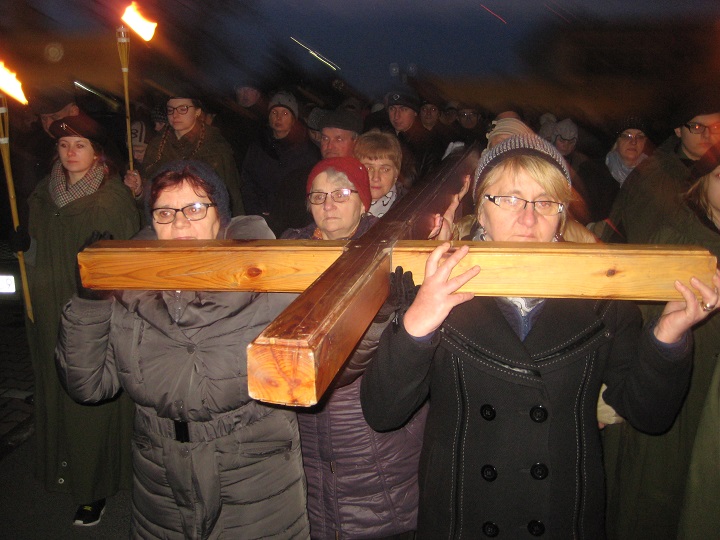 średzka droga krzyż 2016 nr 8 - Rafał Regulski