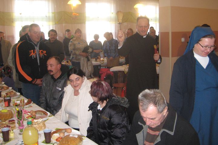 wielkanocne śniadanie sióstr - Rafał Muniak