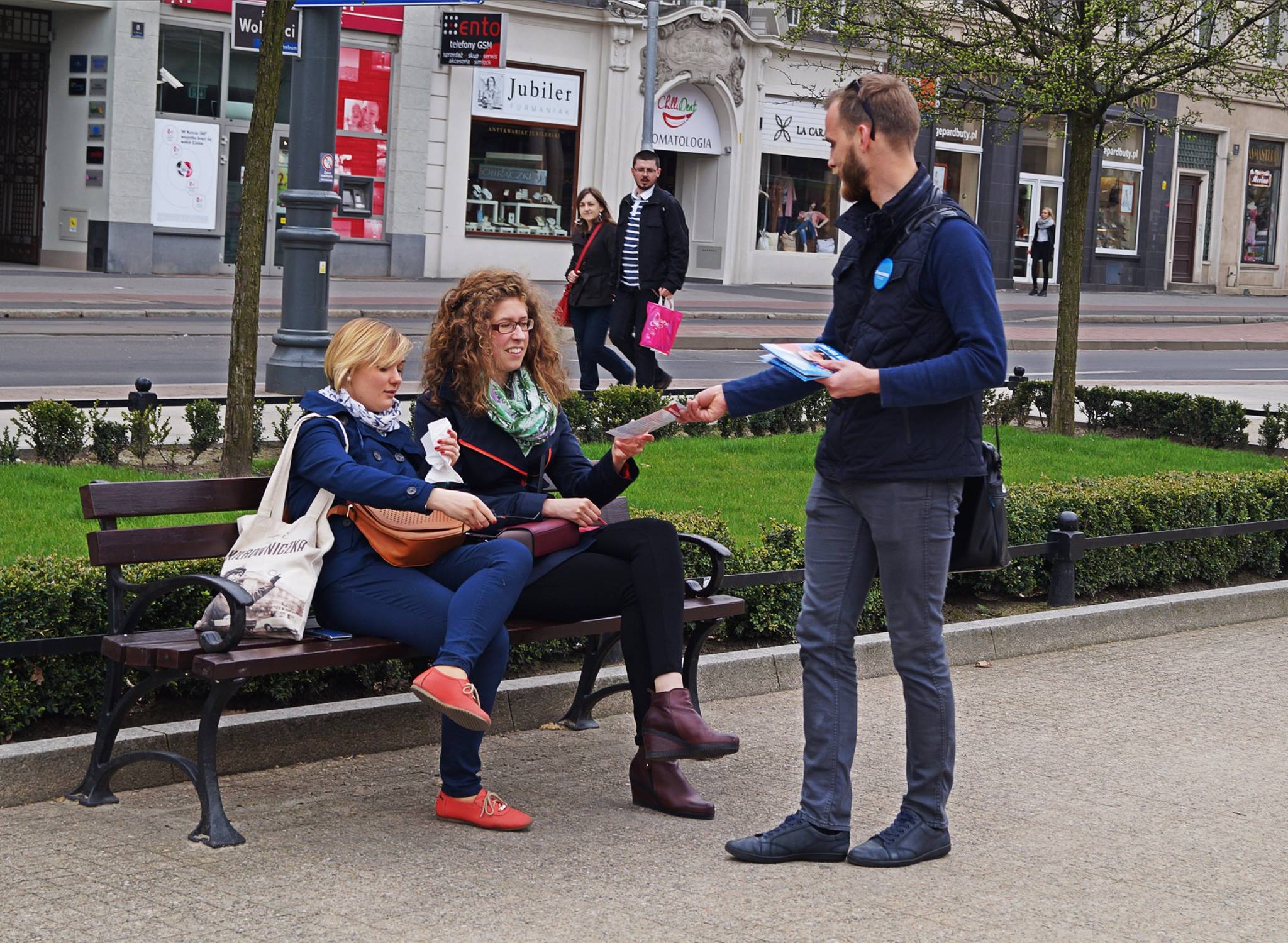 nowoczesna rozdawanie