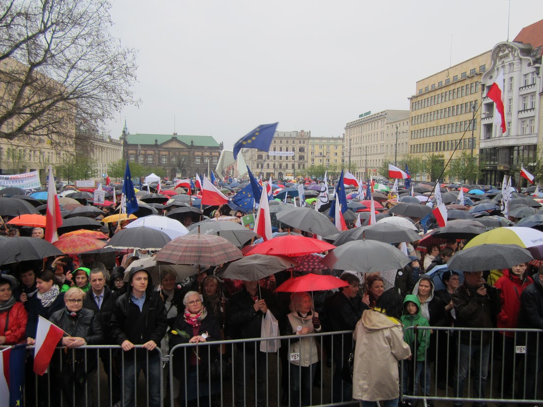 manifestacja kod 2 - Maciej Kluczka
