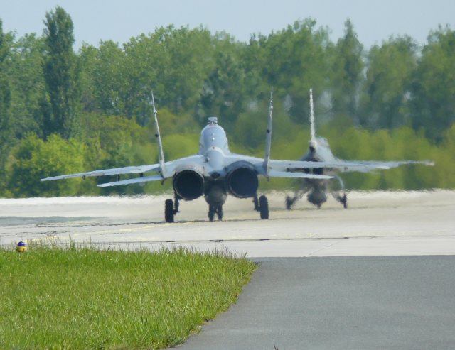 Mig29 i F-16 Krzesiny - Adam Sołtysiak - Radio Merkury