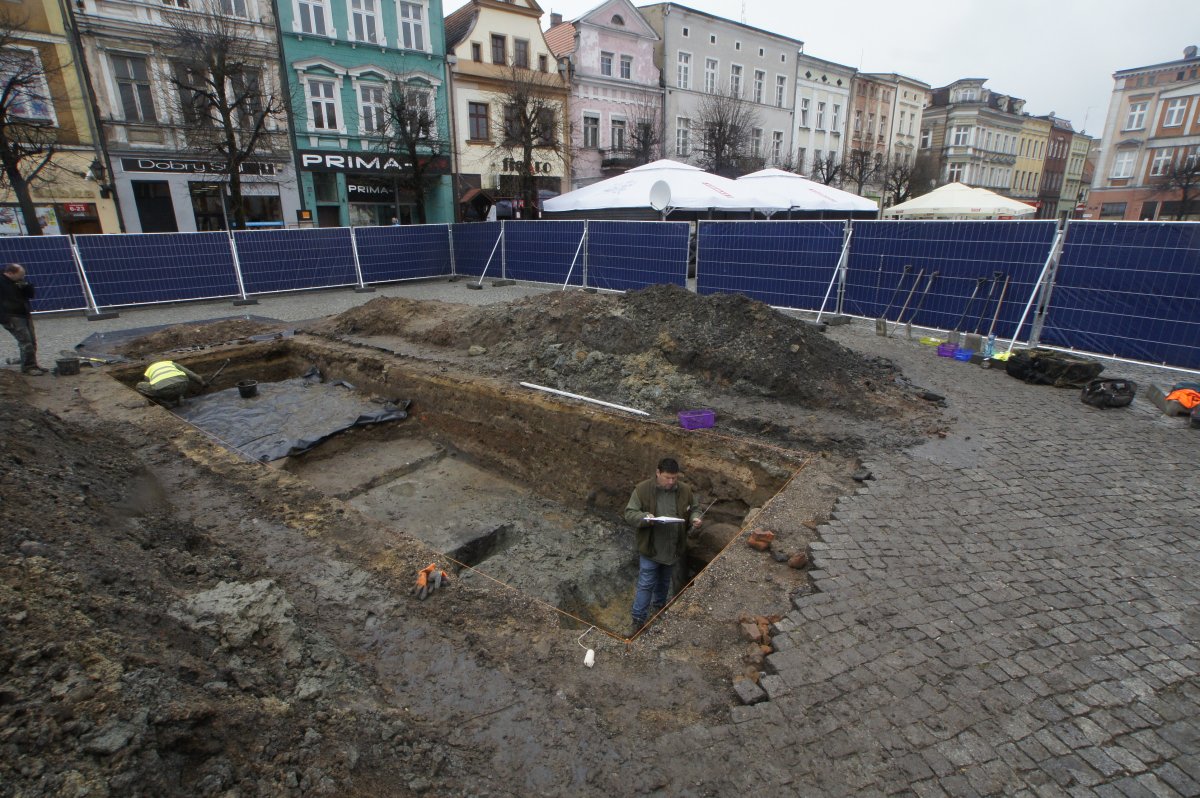 wykopaliska rynek w lesznie - UM Leszno
