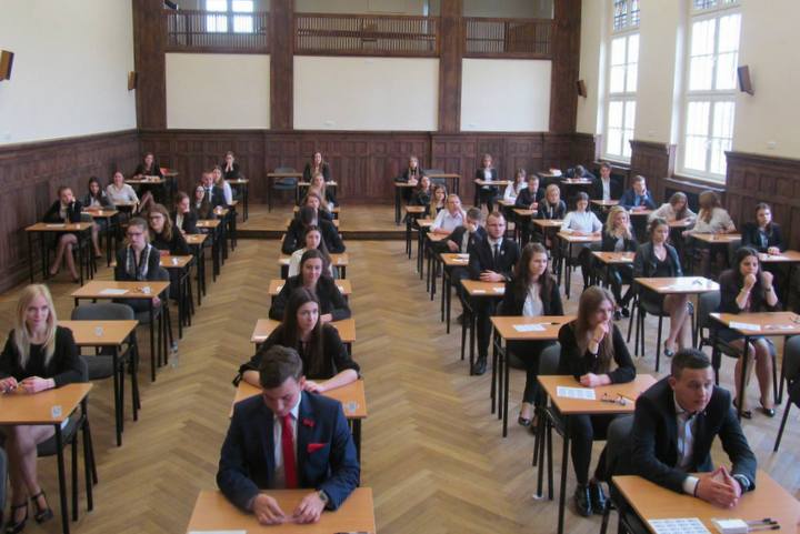 maturzyści wolsztyn LO-001 - LO im. M. Curie w Wolsztynie