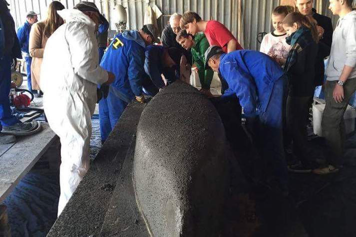 betonowy kajak powstaje - Agnieszka Maciejewska