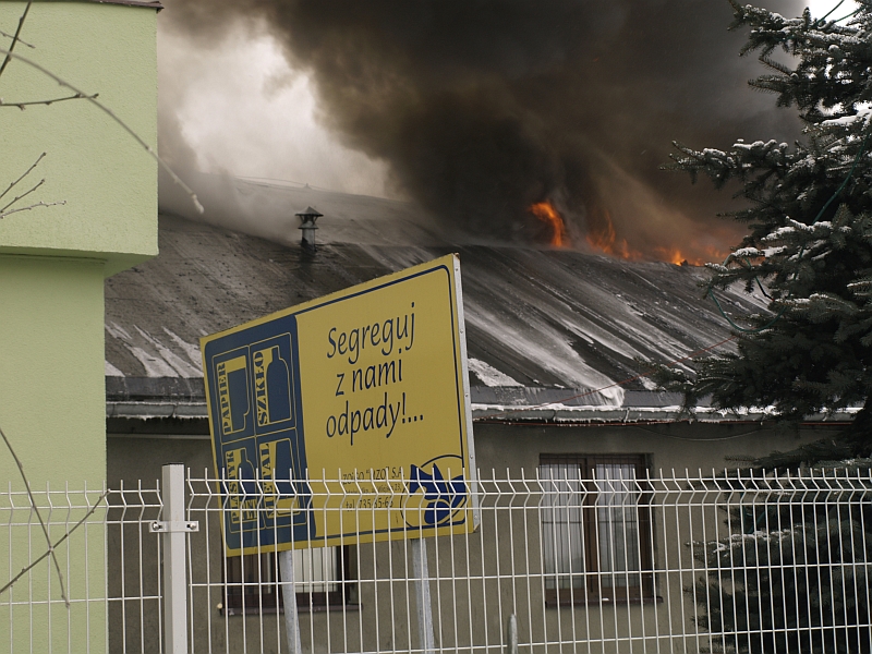 Pożar sortowni odpadów w Ostrowie Wlkp. - Jarosław Wardawy