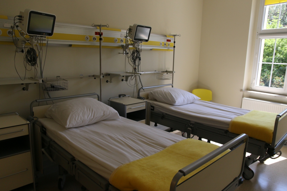 sala szpital łóżka - Anna Adamczyk