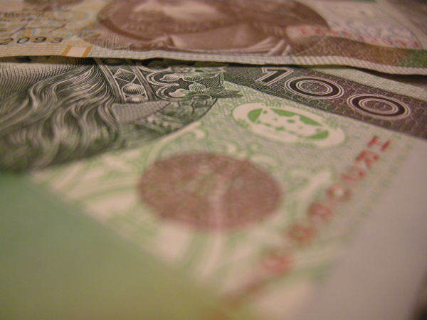 banknot pieniądze - TomFoto