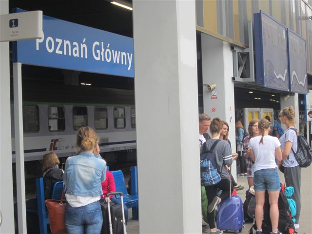 dworzec kolejowy główny - Magda Konieczna