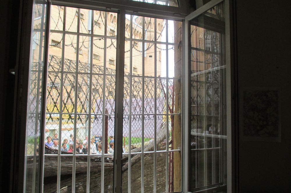 więzienie w kaliszu galeria bezdomna3 - Danuta Synkiewicz