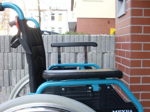 Wózek inwalidzki - 