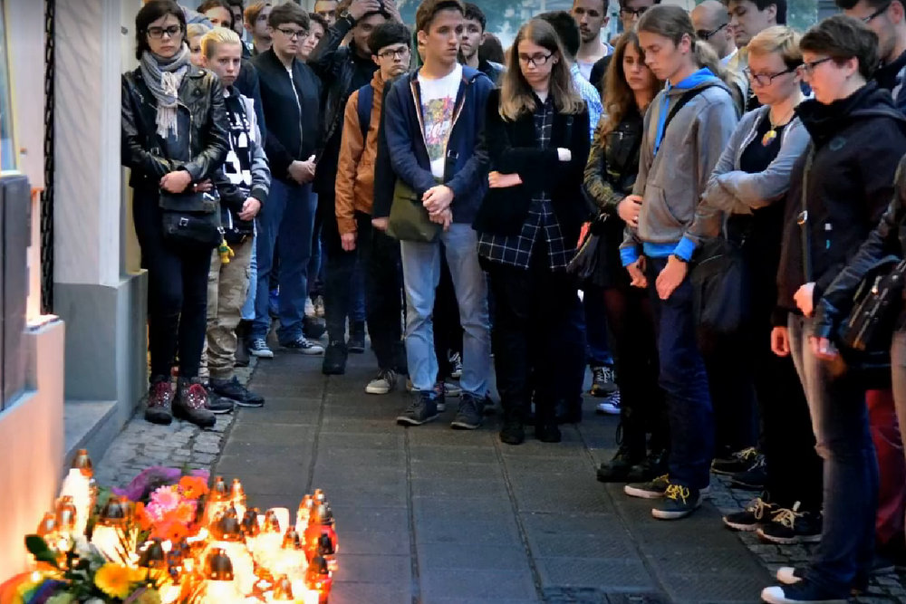 znicze pod kosnulatem USA - Stonewall Poznań