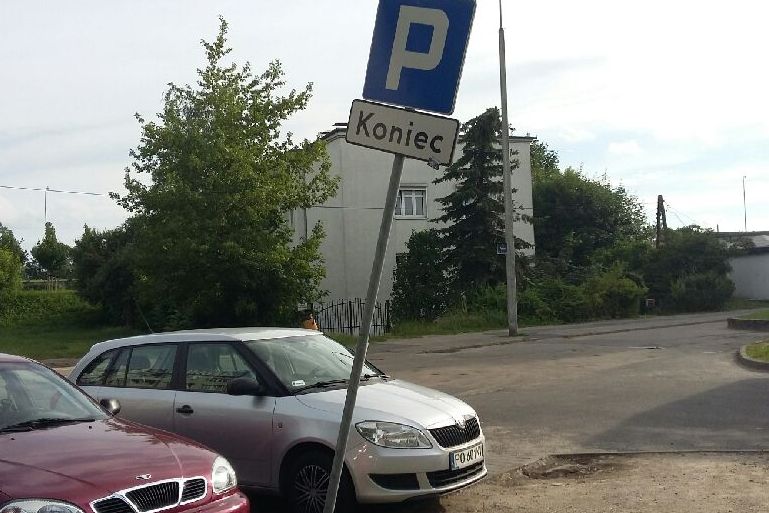 znak drogowy krzywy z rataj - Szymon Mazur