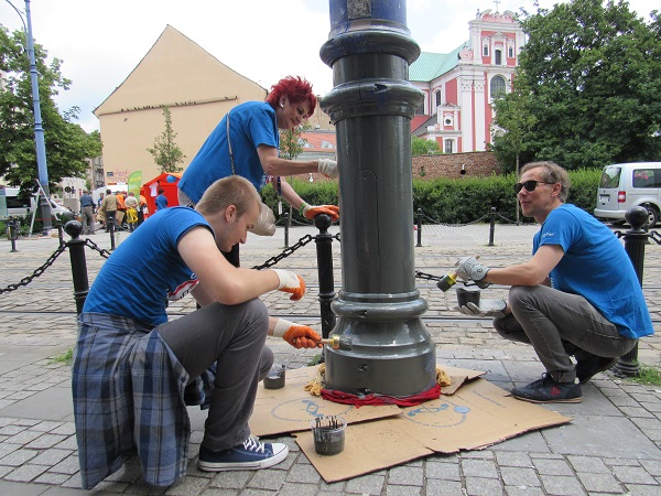 grafit szary malowanie latarni libicki - Urząd Miasta Poznania