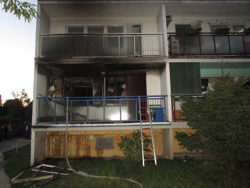 wybuch puszek z farbą - Straż Pożarna Ostrów Wlkp.