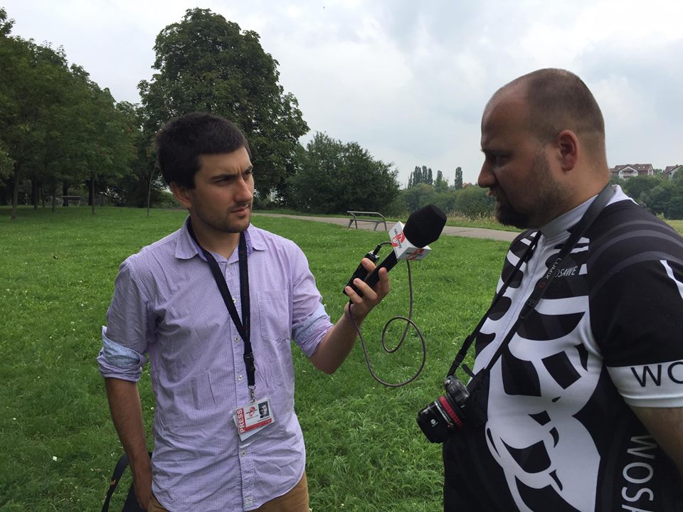 z zachodu na wschod rozmowa - Z zachodu na wschód