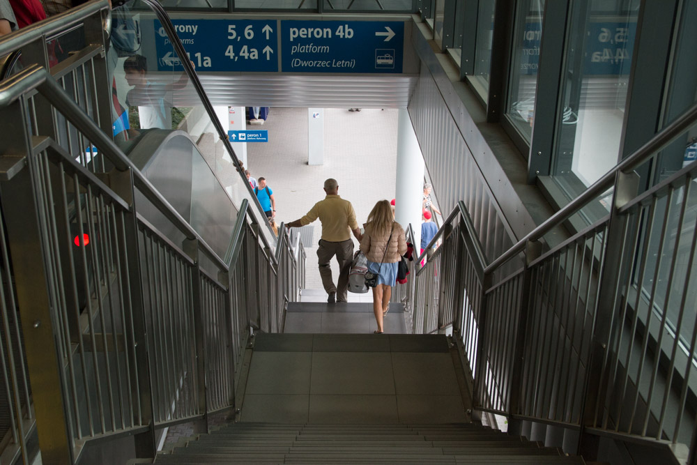 schody pkp poznań główny dworzec - Anna Adamczyk