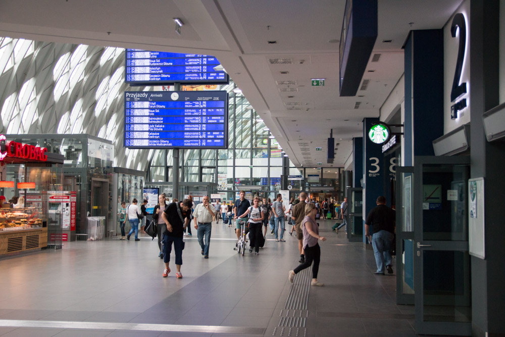 Dworzec PKP Poznań Główny - Anna Adamczyk