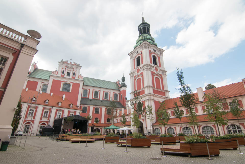 urząd miasta dziedziniec - Wojtek Wardejn