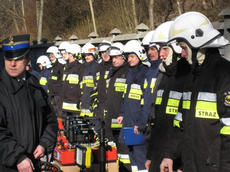 Strażacy ochotnicy dostali sprzęt - Wojciech Chmielewski