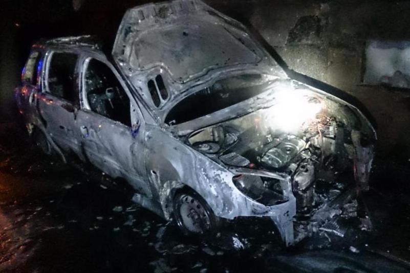 spalony samochod - Straż Pożarna Poznań